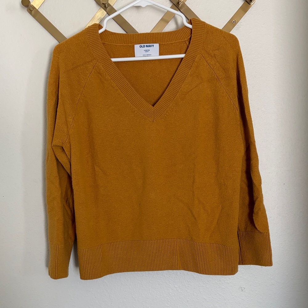 Old Navy Sosoft V-neck Sweater